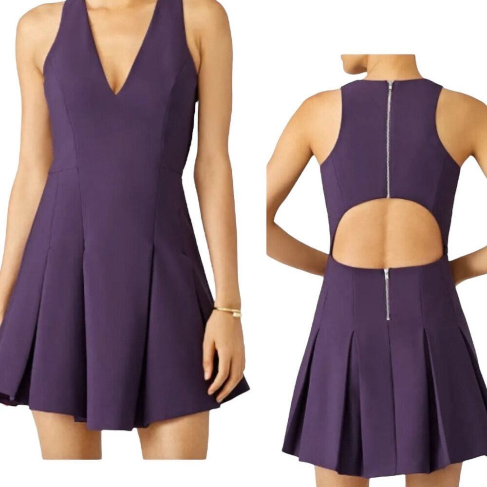 Elizabeth And James Mini Dress Purple
Pleated Skater size 12